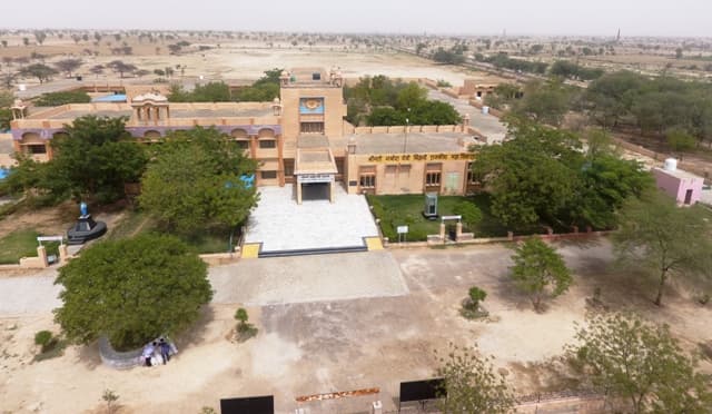 नोहर : सेठों का नगर